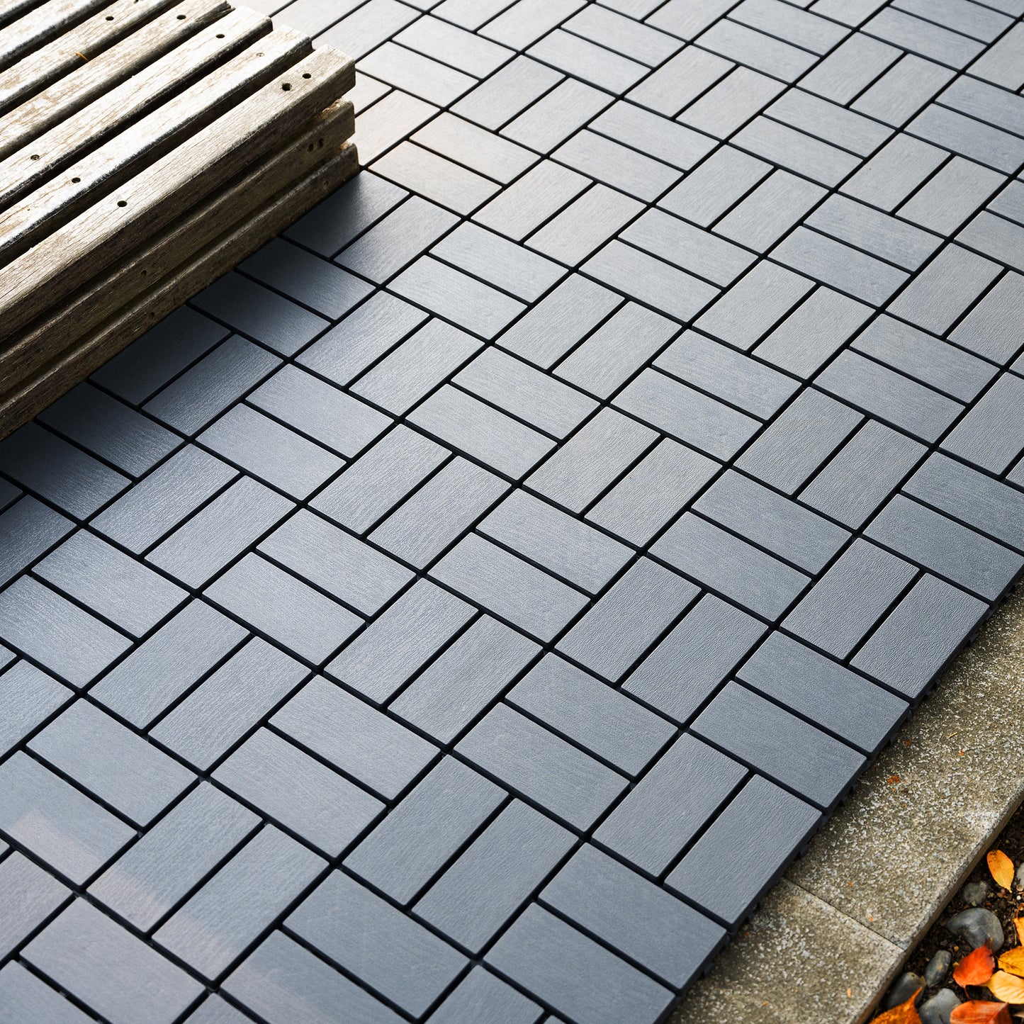 Plastic interlocking deck tiles, 44 terrace deck tiles, 12 "x12" square waterproof terrace floor tiles, gray