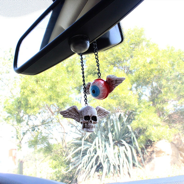 Creative resin for hanging accessories on the eye skeleton car - NOVADI