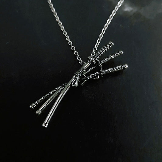 Cool Necklace Sauron Three Knife Pendant Necklace