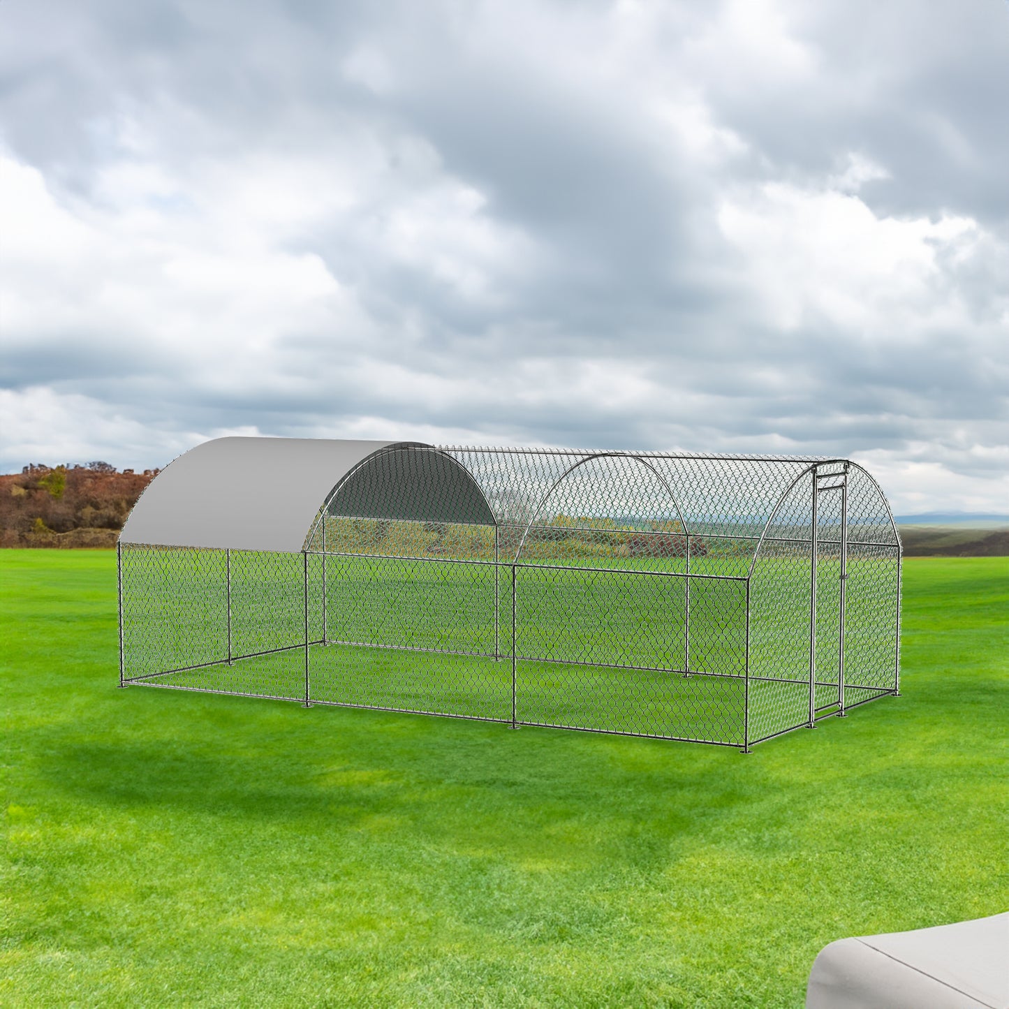 Large dome shaped walk-in fence cage metal chicken coop with waterproof and UV resistant cover, pipe diameter 1 inch